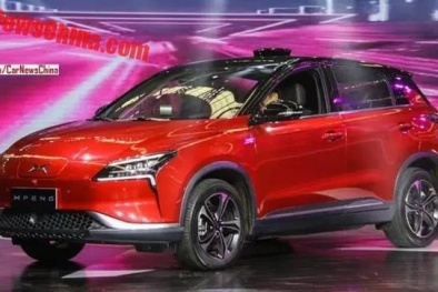 'Kỳ diệu' ô tô điện 7 chỗ Trung Quốc có máy ảnh trên nóc mới trình làng