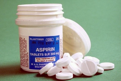 Trẻ có nguy cơ bại não nếu người mẹ sử dụng aspirin trong thai kì
