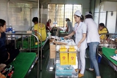 Sau tiệc đám cưới, 24 người nhập viện vì bị ngộ độc thực phẩm