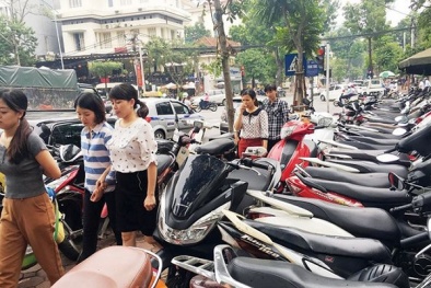 Hà Nội: Phí sử dụng lòng, hè đường để trông ô tô, xe máy sẽ tăng gấp 3 lần