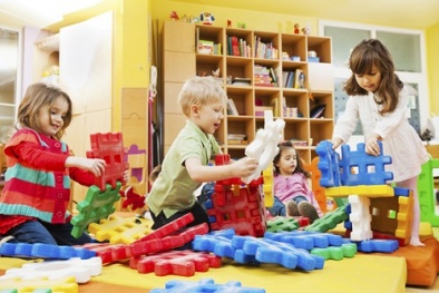 Mua nhiều đồ chơi cho con chẳng khác nào cha mẹ đang tự 'giết' trí não con trẻ