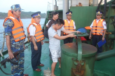 Cà Mau: Bắt giữ gần 70.000 lít dầu DO nhập lậu, nhiều thuốc thú y ngoài danh mục