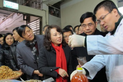 Kiểm tra thực phẩm Tết: Sẽ công bố kết quả kiểm nghiệm ngay tại chỗ