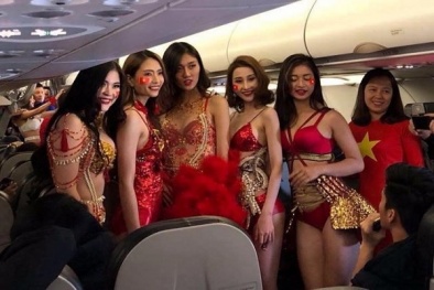 Phạt hãng VietJet về 'sự phản cảm' trên chuyên cơ mừng đội tuyển U23 Việt Nam trở về