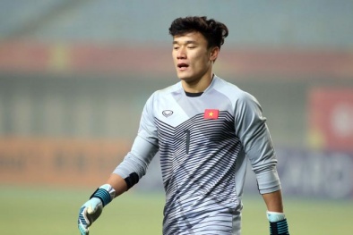 Vụt sáng từ U23 Việt Nam, Bùi Tiến Dũng bất ngờ 'mắc kẹt' giữa lùm xùm 'báo giá quảng cáo'