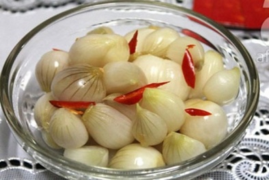 Dưa hành: Những người không nên ăn và tác hại khi ăn quá nhiều vào ngày Tết