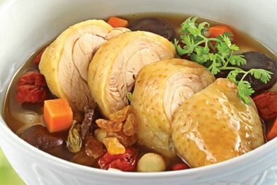 Đáng sợ, thịt gà, cá, sữa có thể làm tế bào ung thư vú di căn chóng mặt