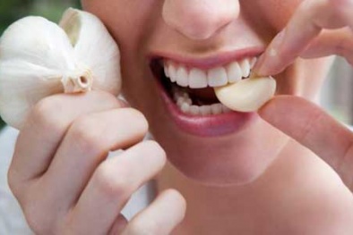 ‘Kết cục bi thảm' nếu ăn tỏi sống quá nhiều