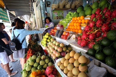 Hà Nội: Đẩy nhanh tiến độ, hoàn thành gắn biển nhận diện cho 100% cửa hàng kinh doanh trái cây