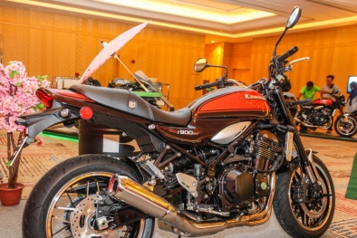 Cận cảnh xe mô tô Kawasaki Z900RS 2018 cổ điển giá 387 triệu đồng