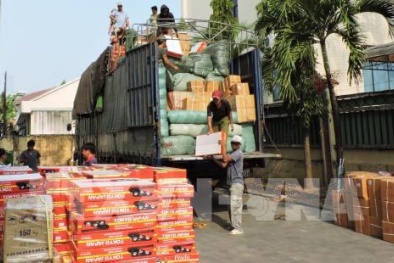 ‘Kinh hoàng’ phát hiện hàng trăm hộp thuốc tân dược nhập 'lậu' trên xe biển số Lào