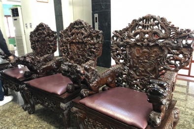 Bộ bàn ghế chạm rồng 17 món đại gia trả 5 tỷ không bán ở Bắc Ninh ‘độc’ cỡ nào?