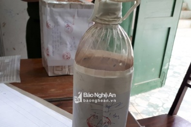 Cận cảnh chai rượu kịch độc khiến 3 người chết ở Nghệ An