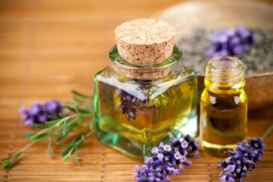 Hóa ra tinh dầu là 'thủ phạm' nữ hóa tuyến vú ở nam giới?