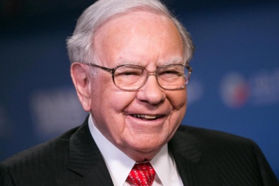 Tỷ phú Warren Buffett nhận lương kém xa các CEO khác