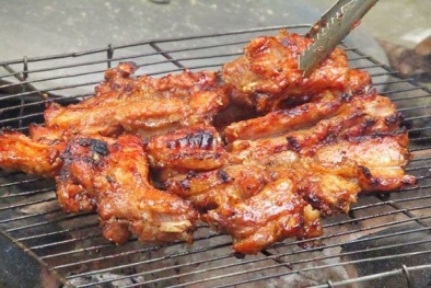 Ăn thịt nướng không chỉ gây nguy cơ ung thư mà còn gây bệnh nguy hiểm này