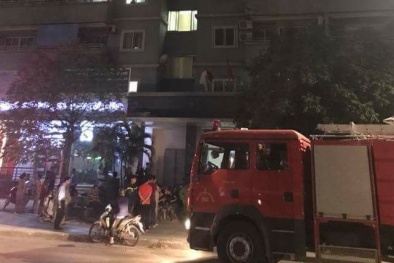 Hà Nội: Cháy chung cư quận Nam Từ Liêm, cư dân hốt hoảng tháo chạy
