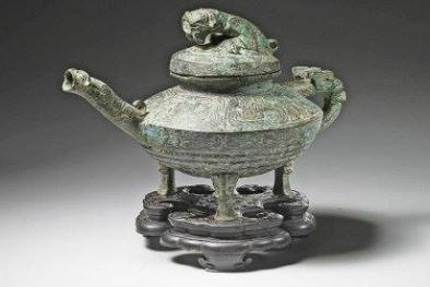 Chiếc bình đồng 3.500 tuổi ‘ẩn chứa cả câu chuyện lịch sử’ được định giá 6,5 tỷ đồng