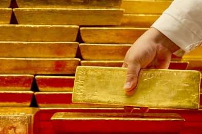 Giá vàng hôm nay 29/3: Đô la ‘thăng hoa’, áp lực bán tăng mạnh khiến giá vàng lao dốc