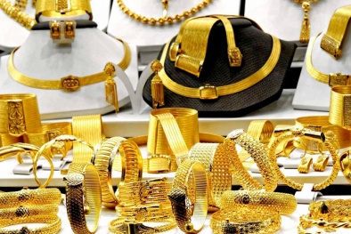 Giá vàng hôm nay 31/3: Vàng trong nước bật tăng trở lại