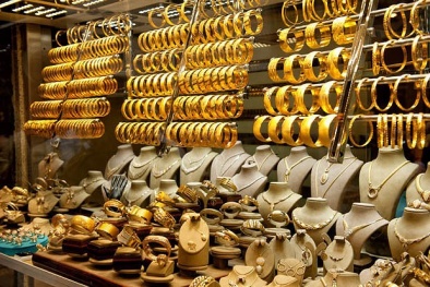 Giá vàng hôm nay 6/4: Giá vàng 'đổ đèo' trong phiên giao dịch cuối tuần
