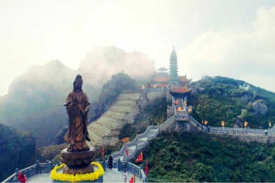 Vẻ đẹp thoát tục của những 'ngôi chùa trên núi' Fansipan