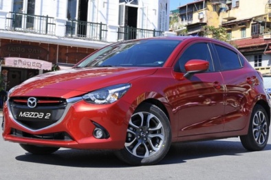 Thị trường ô tô tháng 4: Hai phiên bản Mazda 2 tăng giá 30 triệu đồng