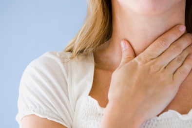 7 triệu chứng tưởng bình thường nhưng là dấu hiệu của ung thư vòm họng