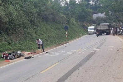 Tuyên Quang: Xe máy 'đối đầu' xe tải, một người tử vong