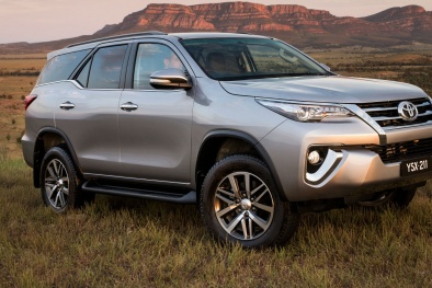 Ô tô 7 chỗ: Nên mua Toyota Innova hay Toyota Fortuner?