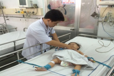 Bé trai 11 tháng tuổi suýt chết vì uống thực phẩm chức năng giống Oresol