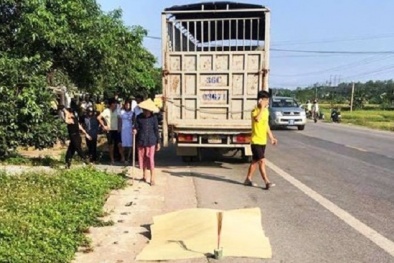 Tai nạn giao thông ngày 22/5: Xe tải đâm xe máy, thai phụ sắp sinh tử vong, chồng nguy kịch