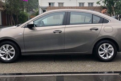 Soi chi tiết chiếc ô tô sedan Trung Quốc mới 'đẹp long lanh' giá chỉ 304 triệu đồng