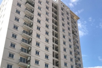 Chung cư Oriental Westlake tiếp tục bàn giao sổ đỏ cho cư dân