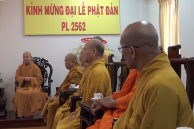 Chủ tịch Quốc hội chúc mừng Giáo hội Phật giáo nhân lễ Phật đản