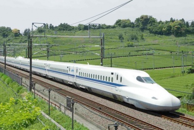 'Thúc' tiến độ triển khai đường sắt Bắc - Nam tốc độ 350 km/h