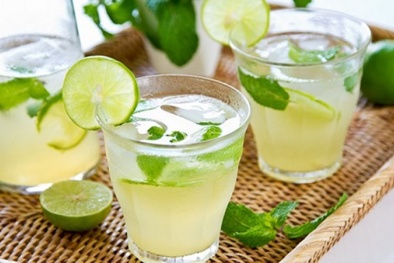 Nắng nóng hơn 40 độ C: Uống nước chanh giải nhiệt cũng cần lưu ý kẻo ‘rước họa vào thân’