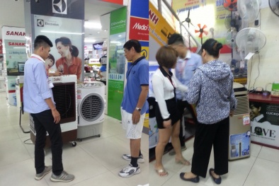 Quạt điều hòa 'đắt hàng như tôm tươi', cần lưu ý điều gì để tránh mua phải hàng kém chất lượng?