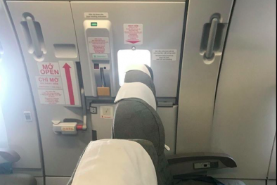 Vietnam Airlines nói gì về thông tin lắp thêm ghế ở cửa thoát hiểm máy bay?