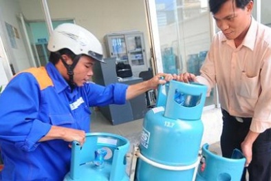 Từ hôm nay, giá gas tăng mạnh 10.000 đồng/bình 12kg