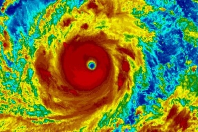 Thông tin mới nhất về đường đi của siêu bão Mangkhut, sức gió 220km/h