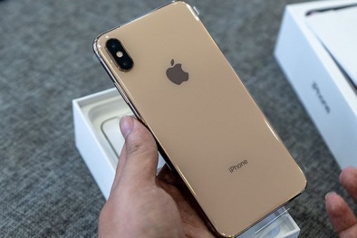 iPhone XS Max xách tay giá cao ngất ngưởng, người tiêu dùng liệu có móc hầu bao?