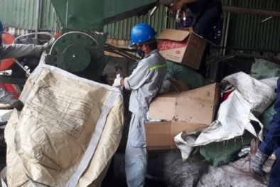 TP.HCM: Tiêu hủy từ sáng sớm đến tận cuối chiều chưa hết 8 tỷ đồng hàng giả