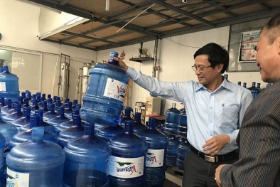 Những con số giật mình về chất lượng nước uống đóng bình trên địa bàn Hà Nội