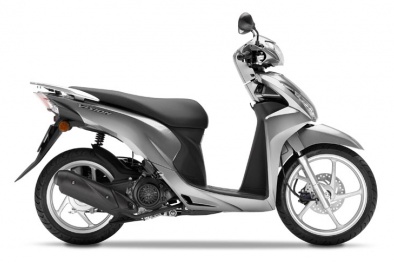Hơn 200.000 người Việt vừa bỏ tiền mua xe máy Honda, lộ chiếc xe bán chạy nhất