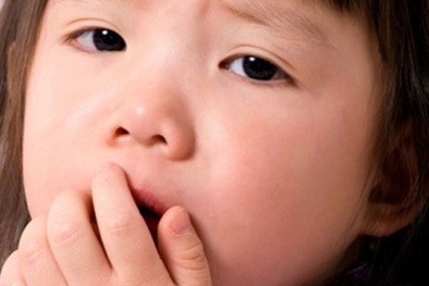 5 cách chữa ho hiệu quả cho bé vào mùa đông