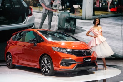 Hàng nghìn ô tô thuế 0% tiếp tục ồ ạt về Việt Nam: Tha hồ xe giá rẻ chơi Tết