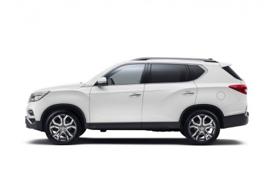 'Soi' chiếc xe SUV ‘đẹp long lanh’ - đối thủ tương lai của Fortuner sắp ra mắt