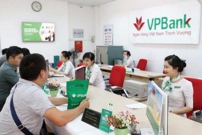 Thị giá liên tục giảm, gia đình Chủ tịch VPBank vẫn chi hơn 400 tỷ 'ôm' lô 21 triệu cổ phiếu