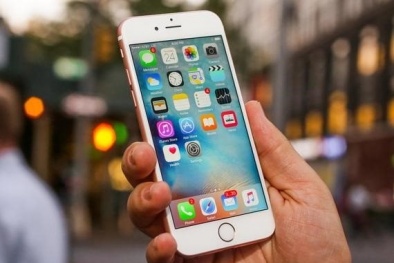 4 mẹo dùng iPhone đỡ hại mắt mà nhiều người không biết